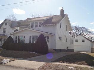 752 Moore St, Beloit, WI 53511