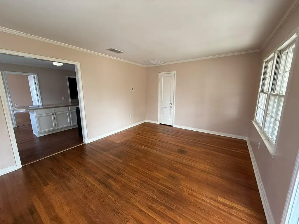 1 bed, 1.0 bath, 550 sqft, $1,200 — Photo 4