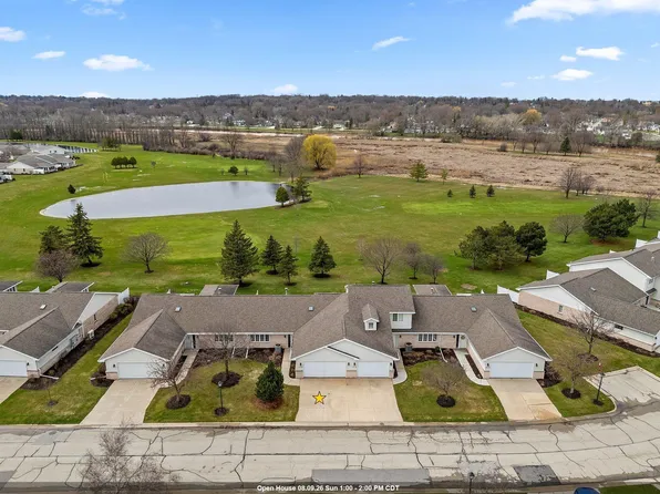 1517 River Pines Dr, Green Bay, WI 54311