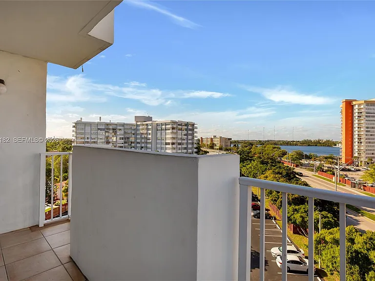 1300 NE Miami Gardens Dr #714E — Photo 14