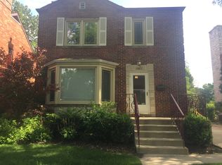 2923 W Morse Ave, Chicago, IL 60645