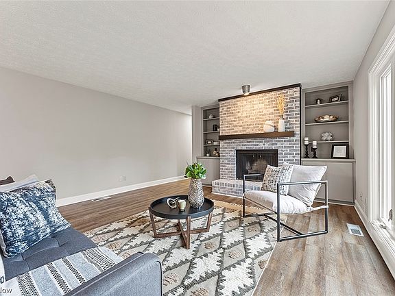 2nd image of 11007 Eastwind Ct