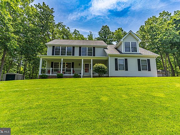 2nd image of 45755 Hollow Ln