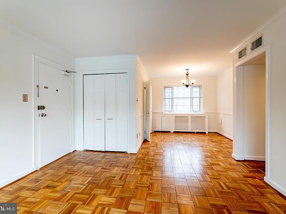 4th image of 10313 Montrose Ave APT 102