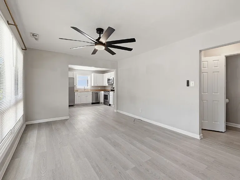 24 Warren Dr — Photo 13