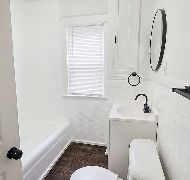 1512 W College St — Photo 4