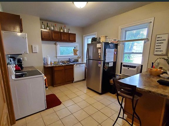 5th image of 803 W 5th St #1