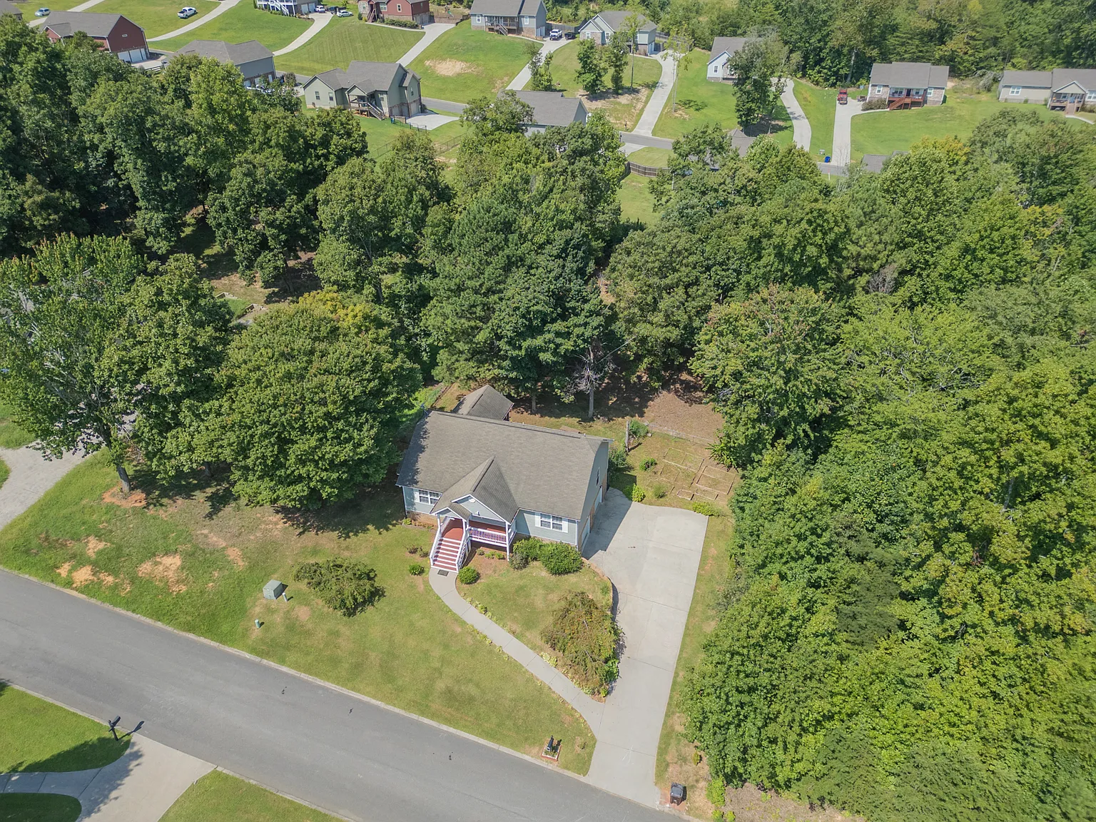 Stunning 3BD/2BA House — Photo 3