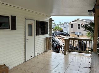 318 Sun Dial Cir, Port Isabel, TX 78578