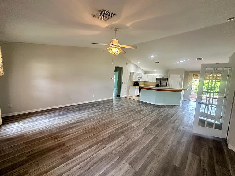 1100 Alaska Ave — Photo 6