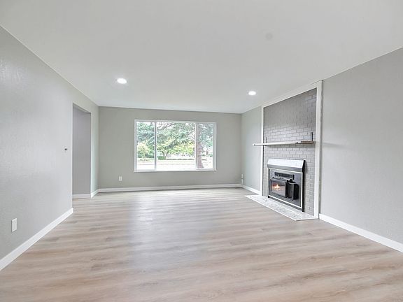 3rd image of 354 Charwila Ln