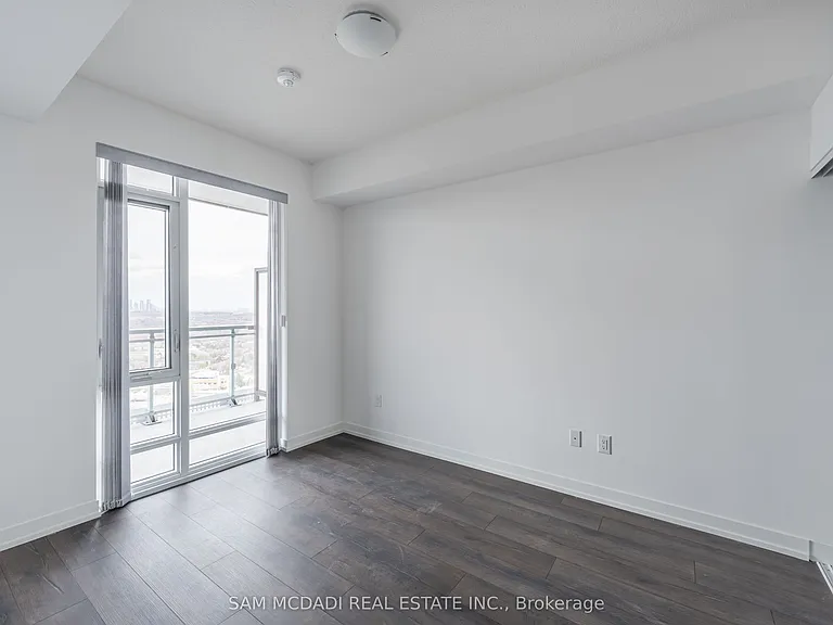 2520 Eglinton Ave W #1714 — Photo 15