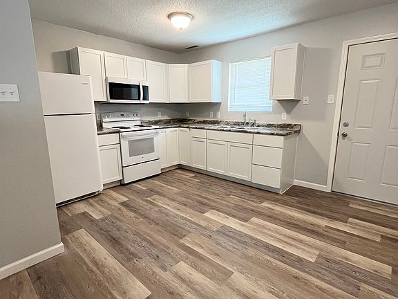 4th image of 1423 Alonzo Pl