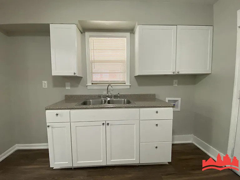 2370 Hillside Ave — Photo 14
