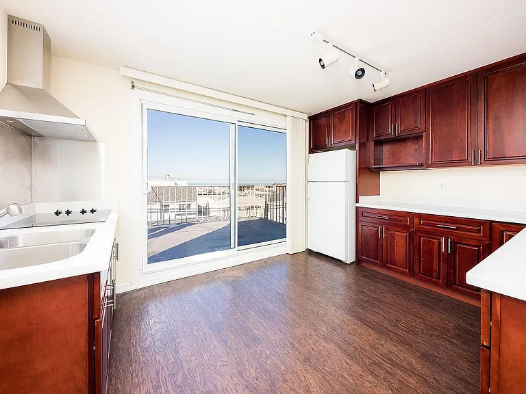 1490 20th Ave #D — Photo 24
