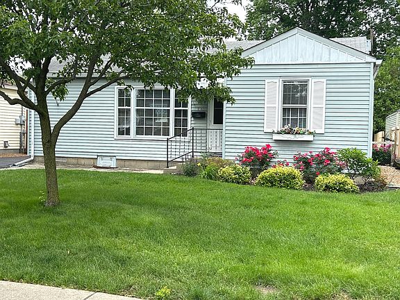 4th image of 1914 Eisenhower Dr