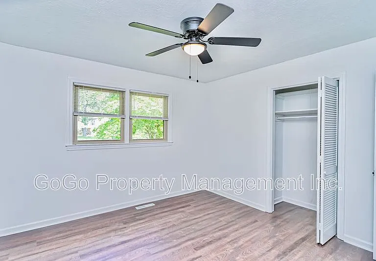 200 Lanewood Dr — Photo 6
