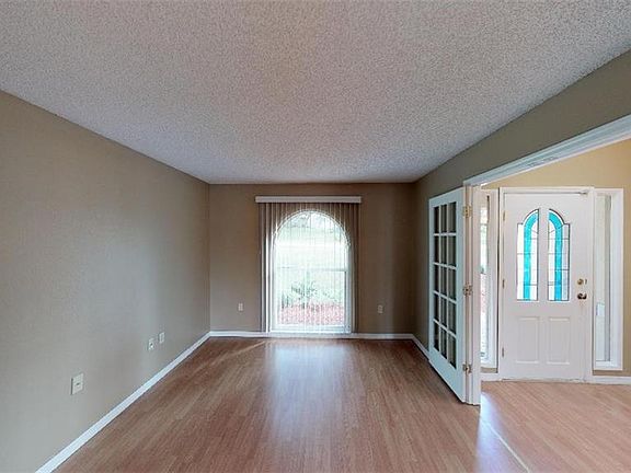 3rd image of 1121 Odoniel Loop S