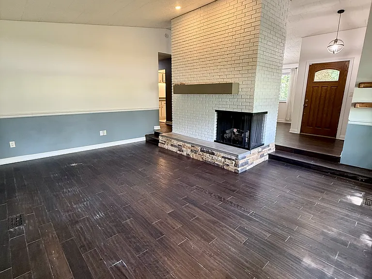 3049 E Stroop Rd — Photo 8