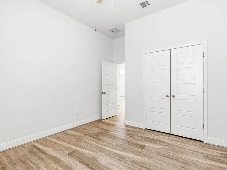 12422 Chena Lk — Photo 10
