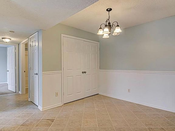 3rd image of 521 Mystic Dr