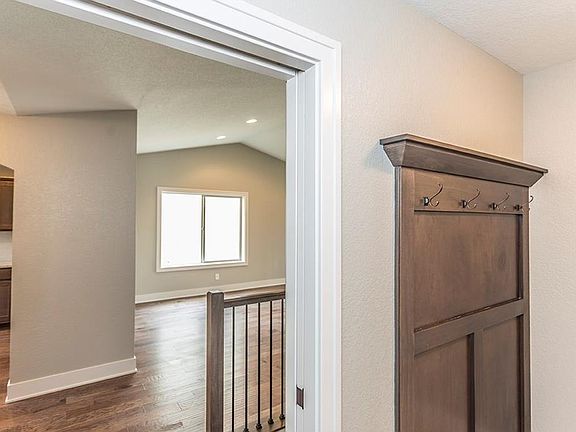 2nd image of 1435 NE Falstaff Ln