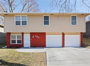 3705 NE Winn Rd, Kansas City, MO 64117