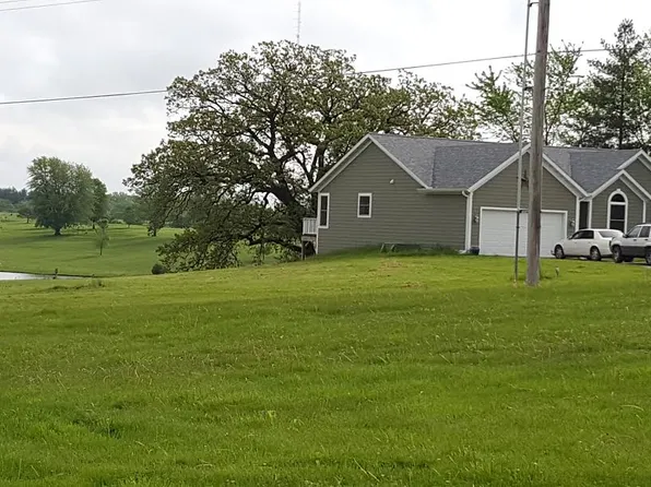 2257 Walton Lake Dr, Fairfield, IA 52556