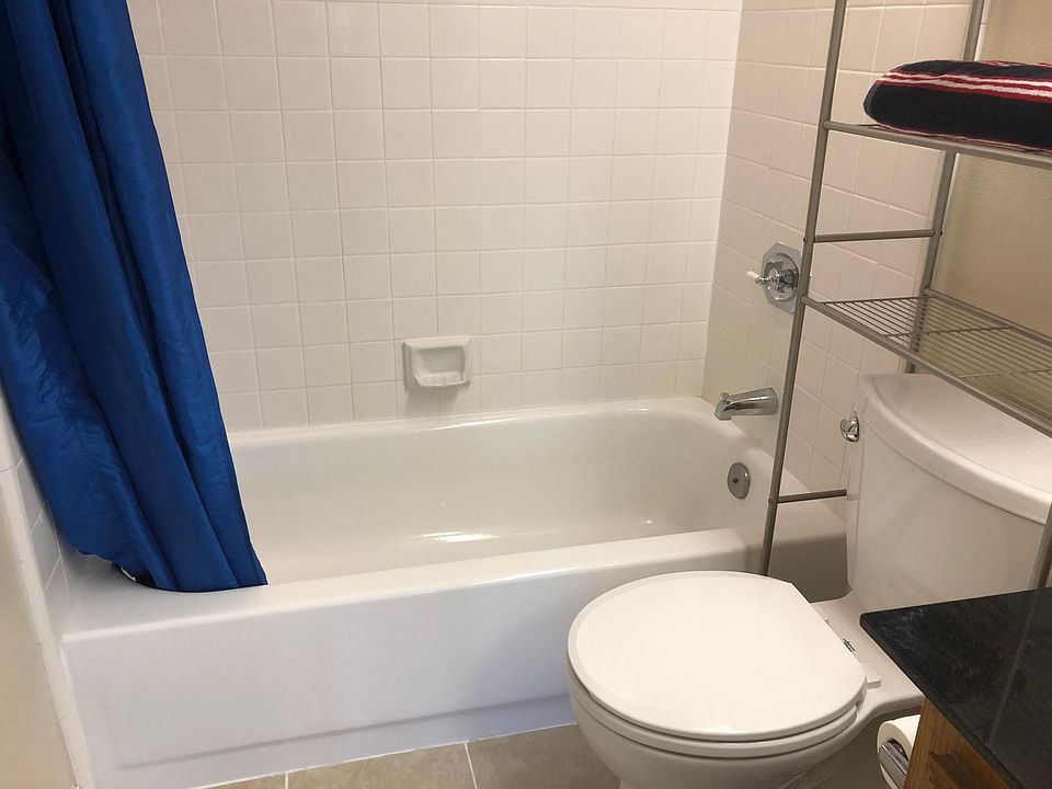 2nd image of 3886 Loch Lomand Way