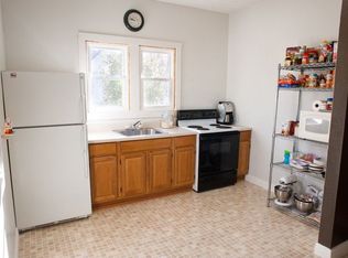 900 S Madison St, Marion, IL 62959