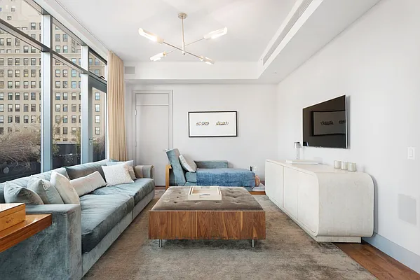 Rented by Compass | media 37