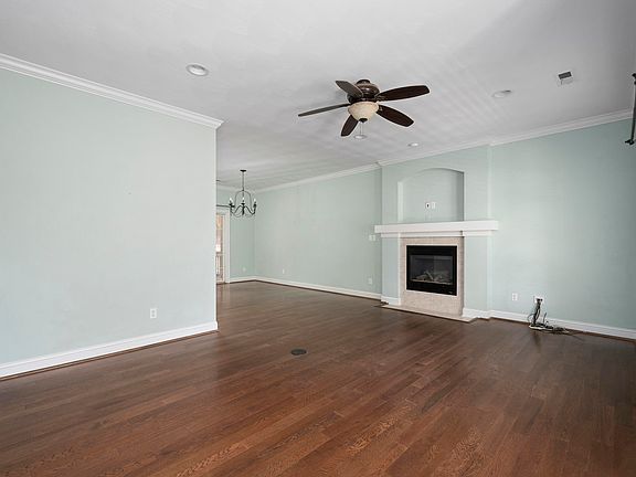 4th image of 6028 Tolman Cir