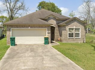 1904 Kansas St, La Marque, TX 77568