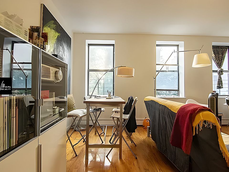1st image of 369 Franklin Ave #2