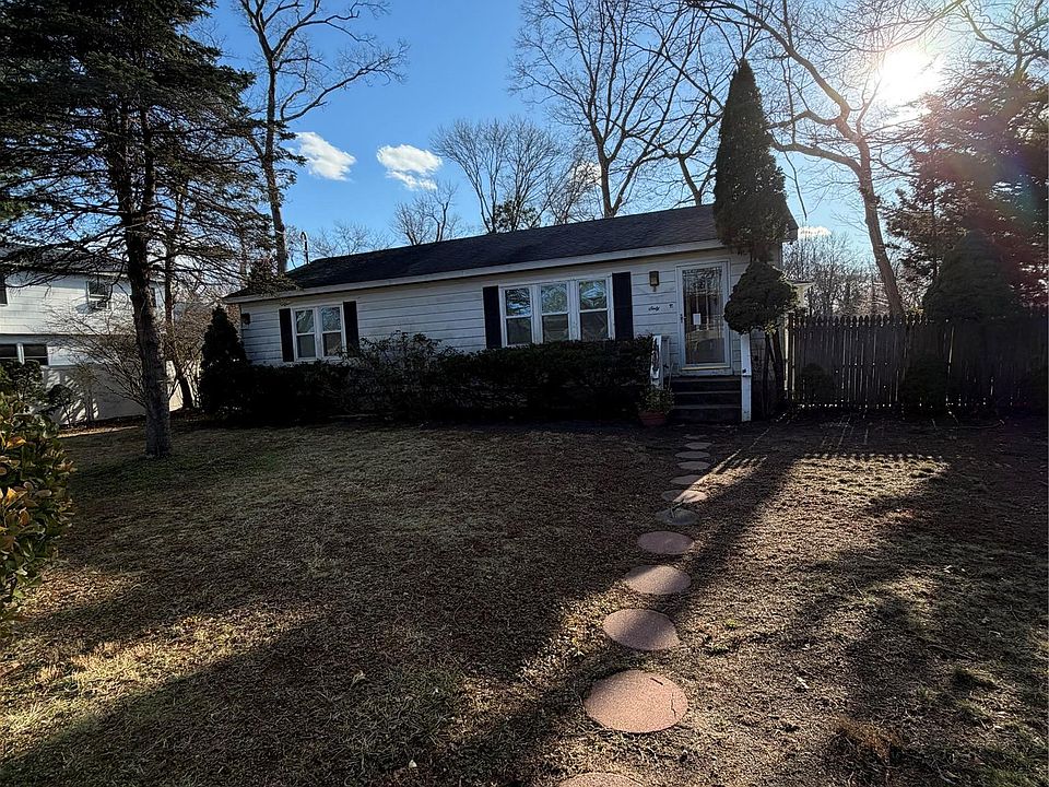 1st image of 60 Webb Avenue