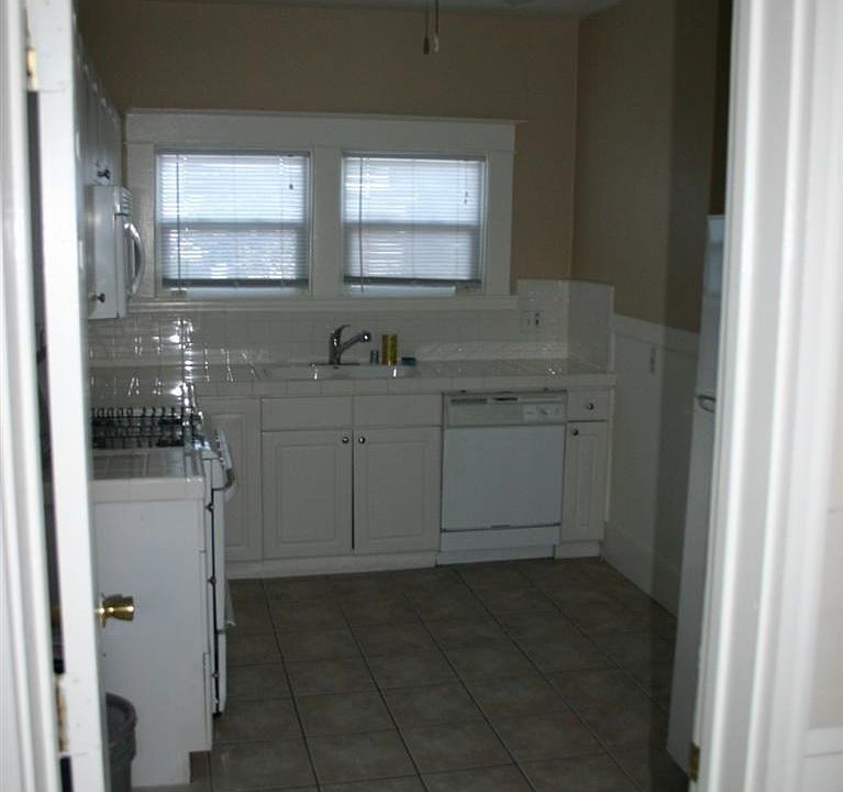 2nd image of 4245 4th Ave