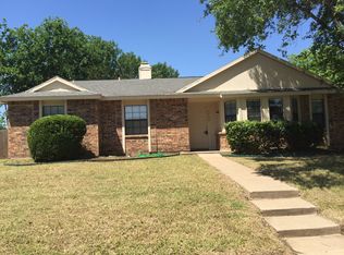 3730 Lemon Dr, Grand Prairie, TX 75052
