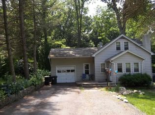 8 Lucas St, Budd Lake, NJ 07828