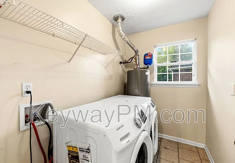 3013 Heron Ct — Photo 10