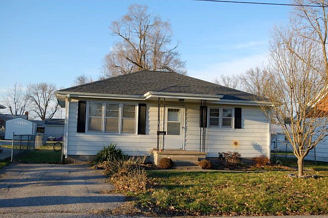 1st image of 704 W Burton St