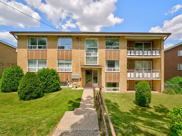 50 Waniska Ave, Toronto, ON M8Y 1P9