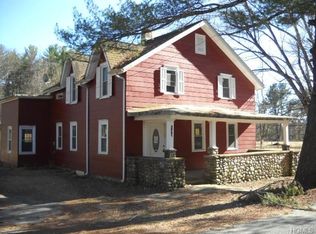 140 Canal Dr, Godeffroy, NY 12729