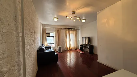 Rented by Matthew Gros-Werter, LREB 