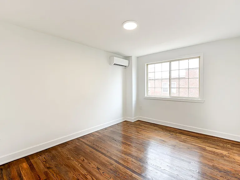 Elevated Northwest DC Living at The Pinnacle — Photo 49