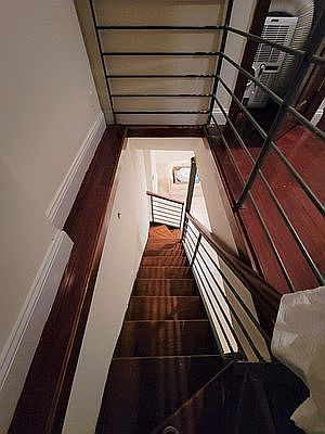 4th image of 256 E 10th St APT 1A