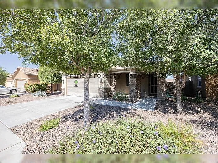 3 bed, 2.0 bath, 1800 sqft, $2,795 — Photo 3