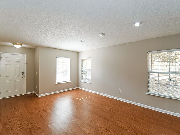 5th image of 12771 Megan Jean Ct
