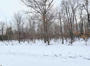 6 Fairway Ct, Grayling, MI