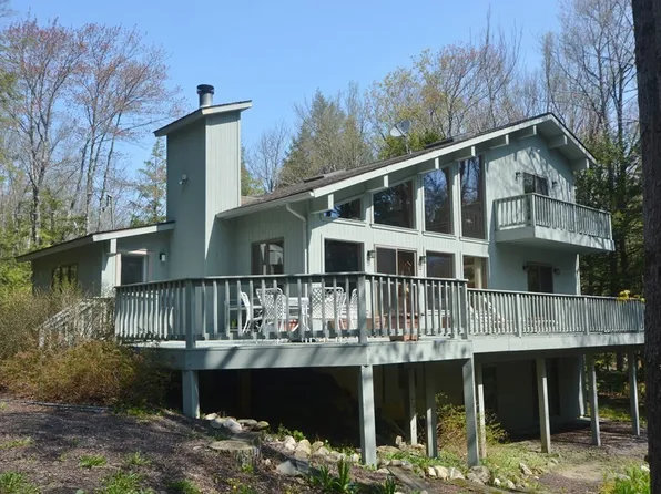 139 Sitting Bull Dr, Becket, MA 01223
