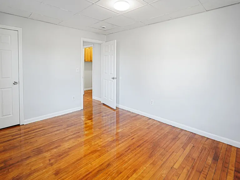 3 Allen St — Photo 12